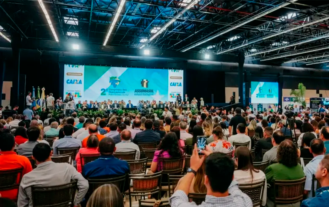 Vereadores participam do 2º Congresso dos Municípios de MS