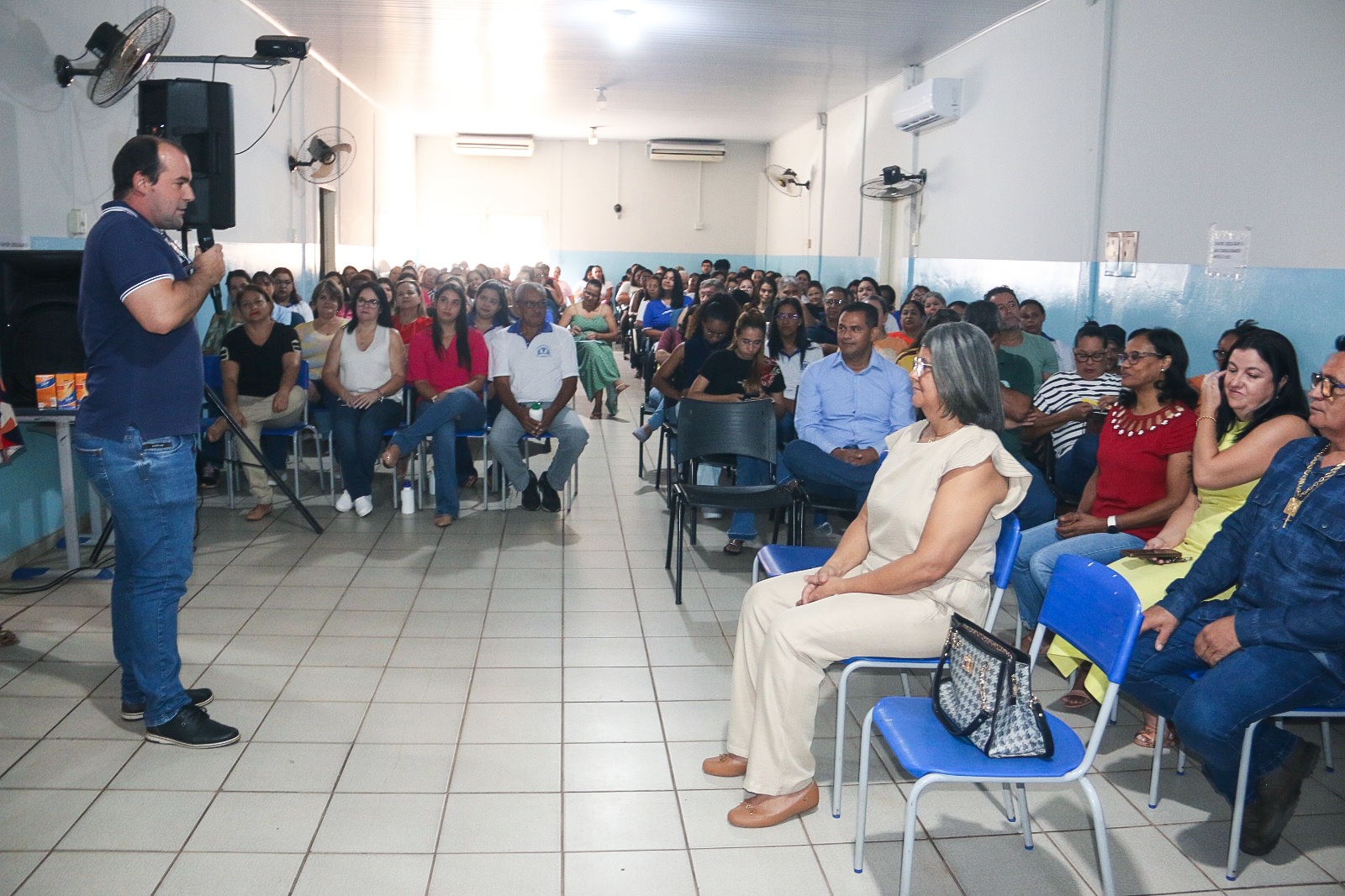 Vereadores marcaram presença na acolhida dos professores para o ano legislativo de 2025.
