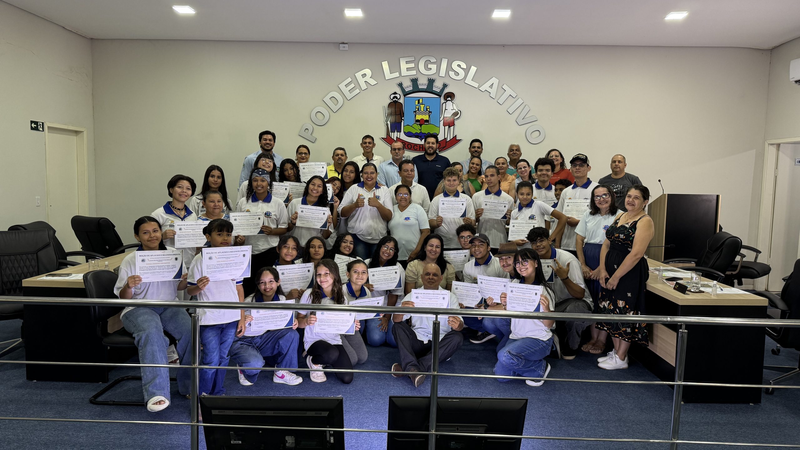 Câmara Municipal de Rochedo homenageia Banda Municipal Manoel de Souza Meira