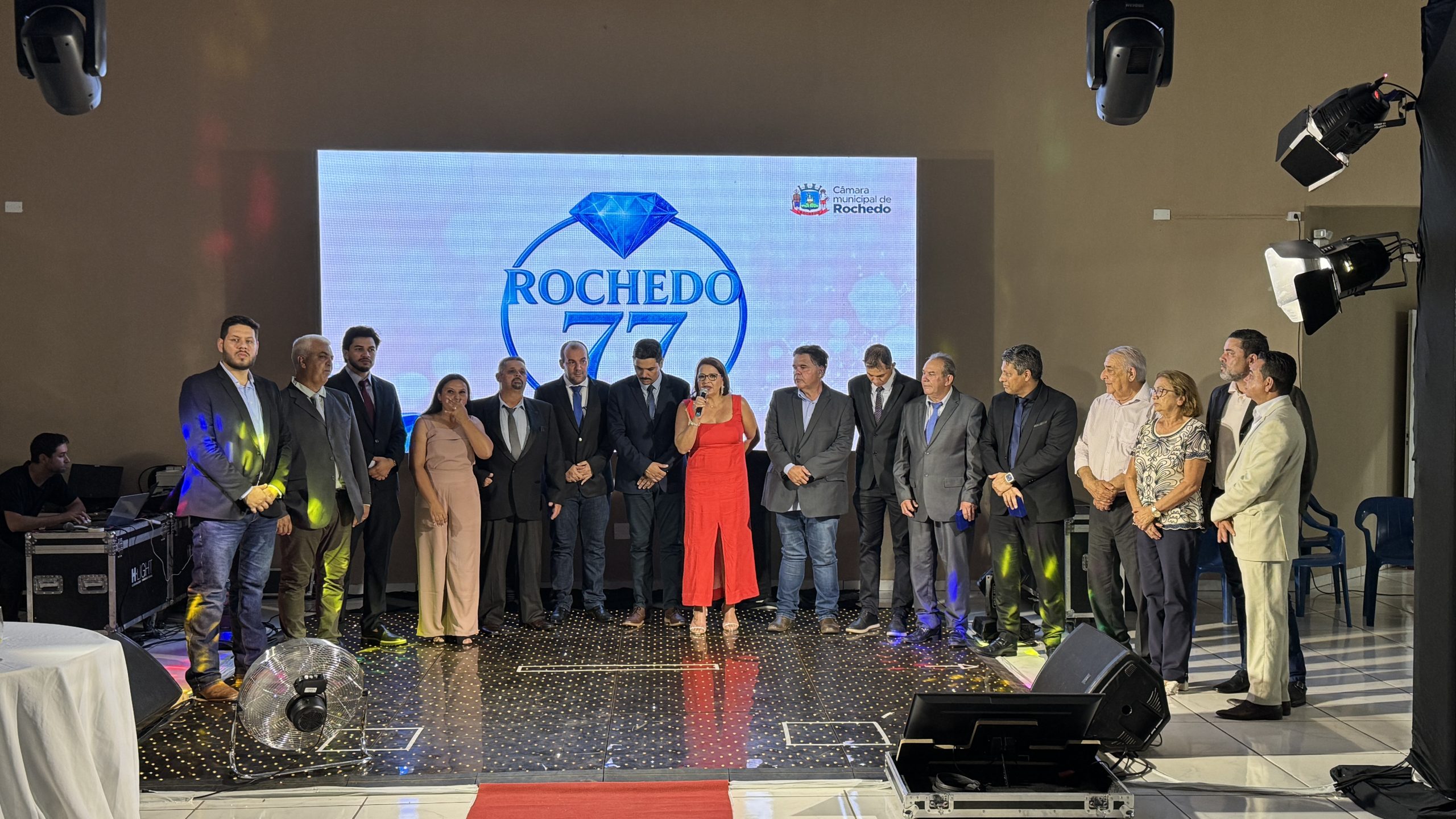 Câmara Municipal realiza solenidade de entrega de honrarias e reconhece 31 personalidades de Rochedo